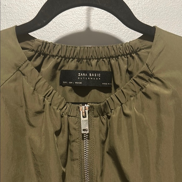 Zara Green Bomber Jacket with Elastic Waistband Size L - Picture 6 of 9